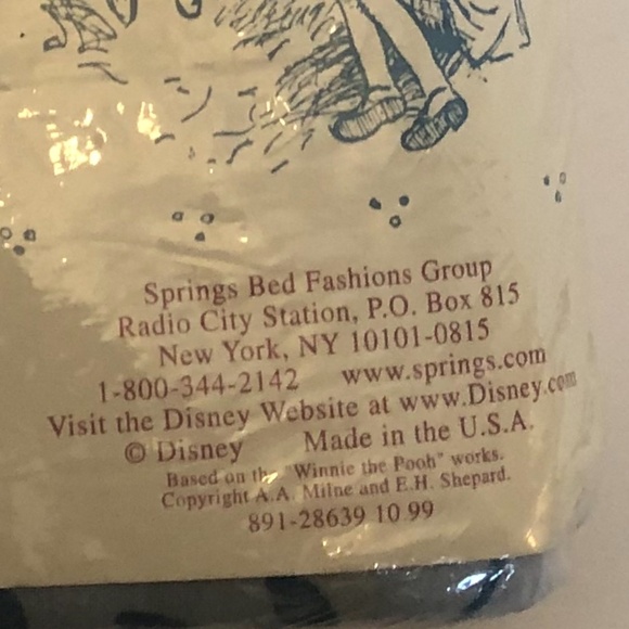 NEW! Set of 2 Classic Winnie The Pooh Valnces - Picture 5 of 6